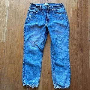 Abercrombie & Fitch the mom high rise jeans